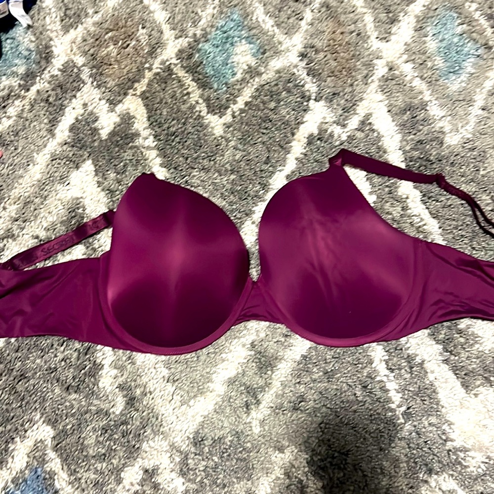 Victoria Secret bra, tshirt push up full coverage, purple, 38DDD, gentle used
